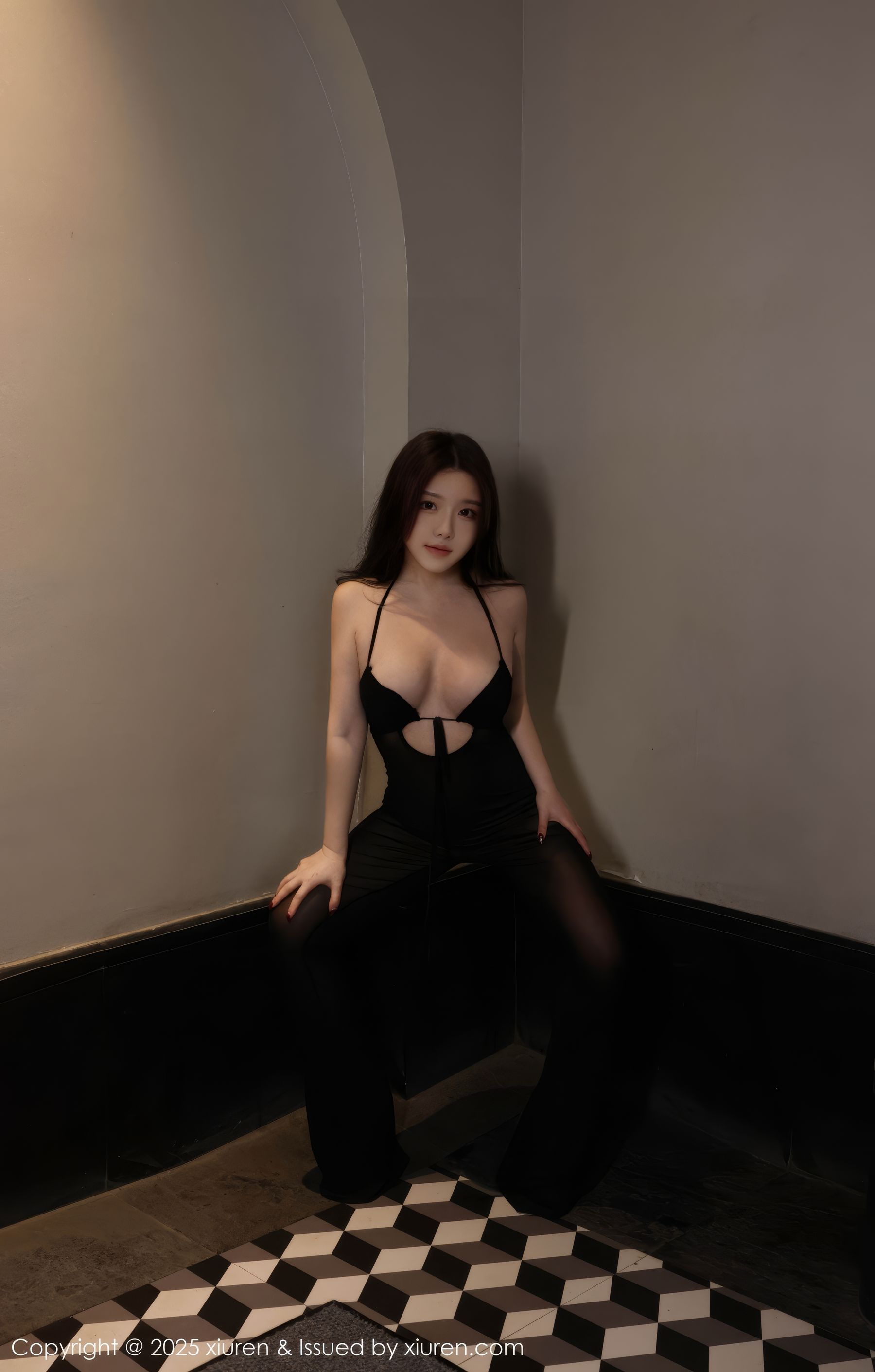 [秀人XiuRen] 2025.04.30 No.10229 小薯条nienie